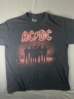 2020 ACDC Band Tee Men’s Large Faded Grunge Band Tee Collectible